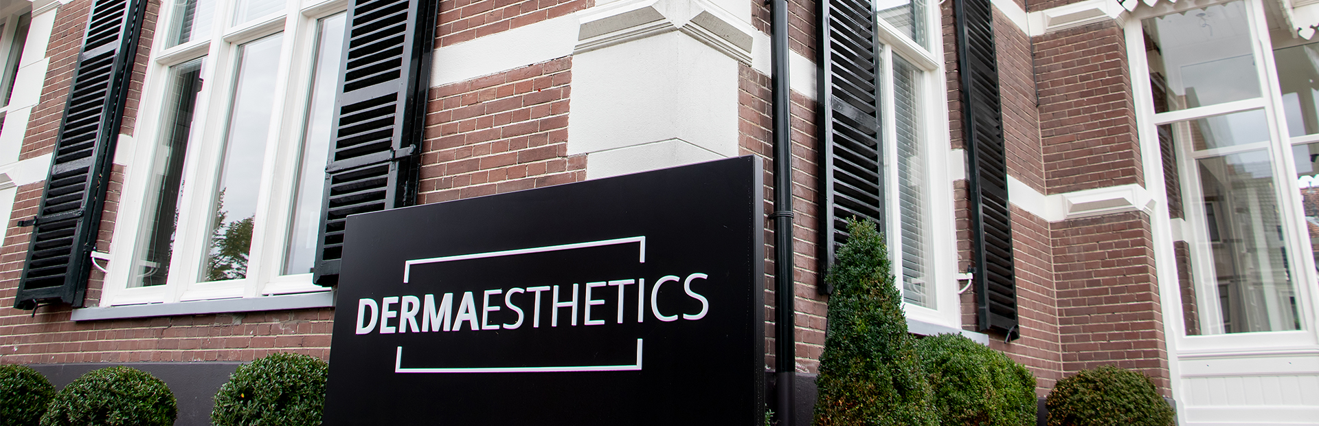 Contact Dermaesthetics