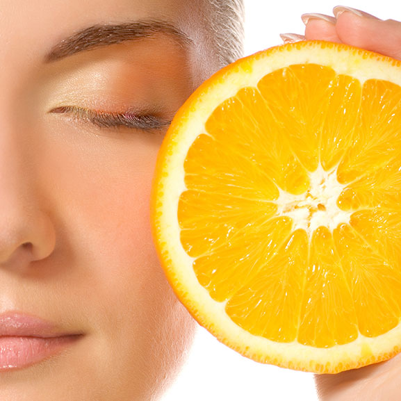 WAT VITAMINE C VOOR JE HUID KAN DOEN Dermaesthetics WAT VITAMINE C VOOR JE HUID KAN DOEN Dermaesthetics